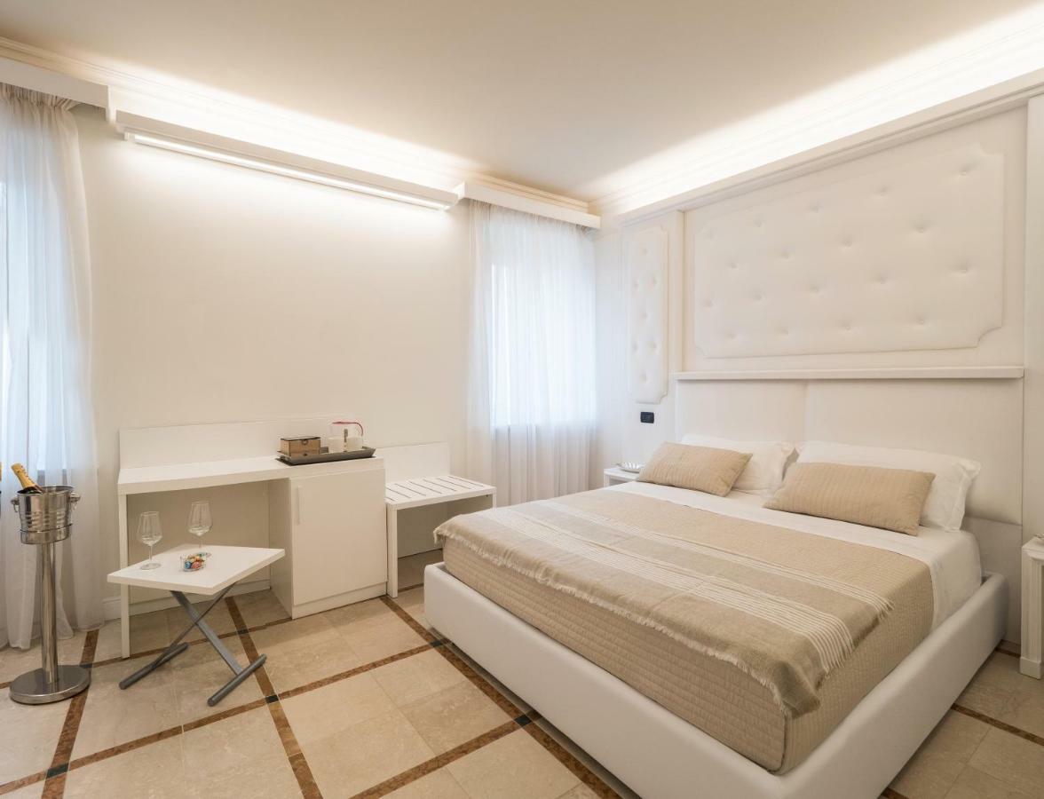 Opera Arte Rooms Porto Recanati Exterior photo